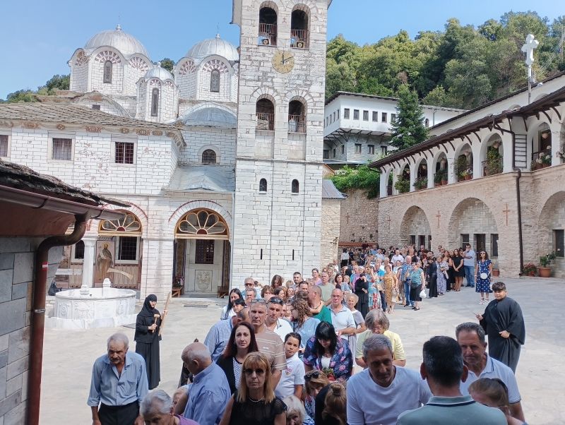 Η Ύψωση του Τιμίου Σταυρού στην Ιερά Μονή Εικοσιφοινίσσης